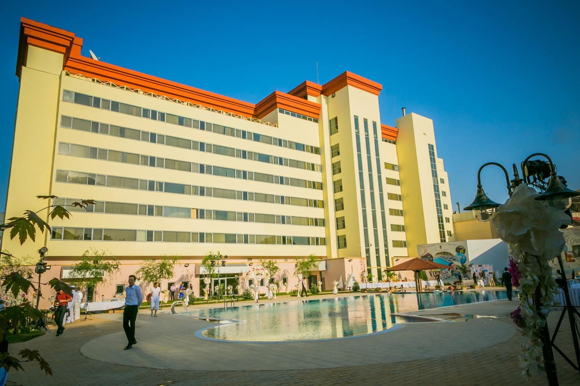 Grand Mir Hotel Tashkent Ngoại thất bức ảnh